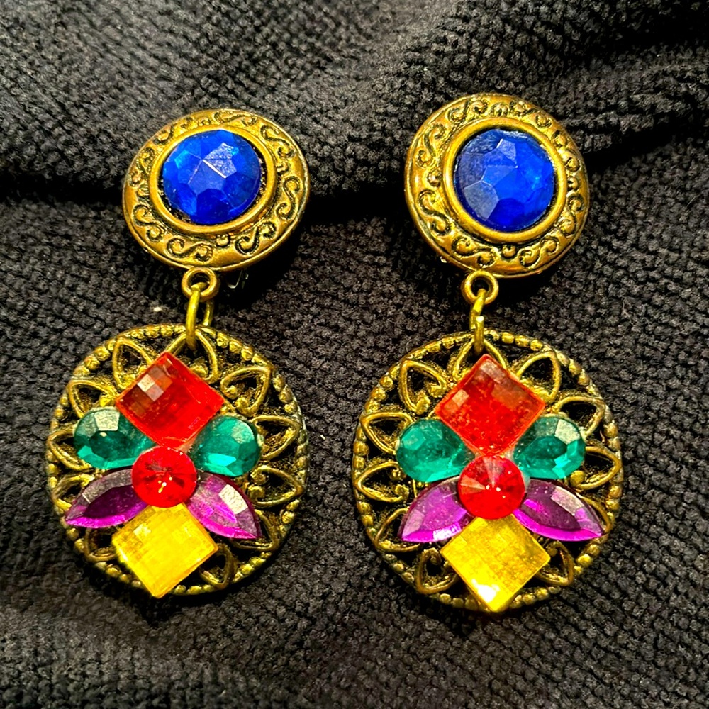 Vintage clip on long dangling earrings. Multicolor with copper backing 3” long
